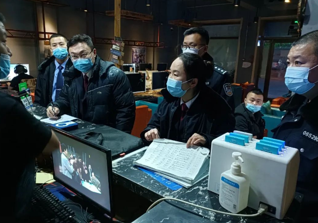 电竞酒店现实情况令人堪忧此地公安联合执法划出这些红线