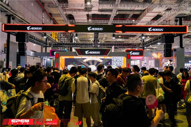 BilibiliWorld 2024技嘉AORUS雕妹空间颜值与性能兼备(图5)