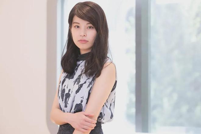日本女星佐藤穗奈美为艺术献身！曾演大尺度戏性感火辣(图6)