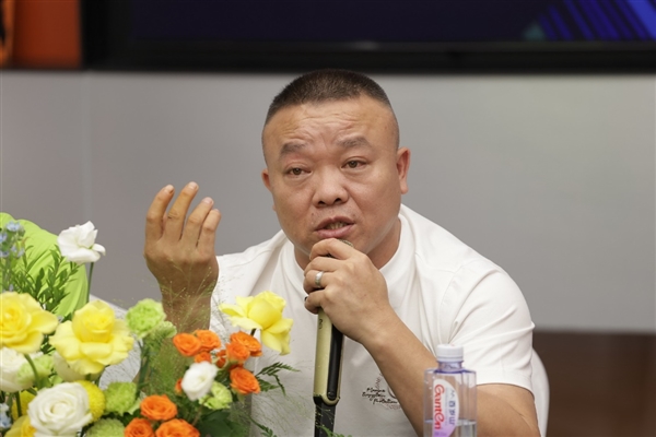 171台都是i9-14900K！全国最大全场i9K网咖开业 曾经的网吧彻底变了(图5)