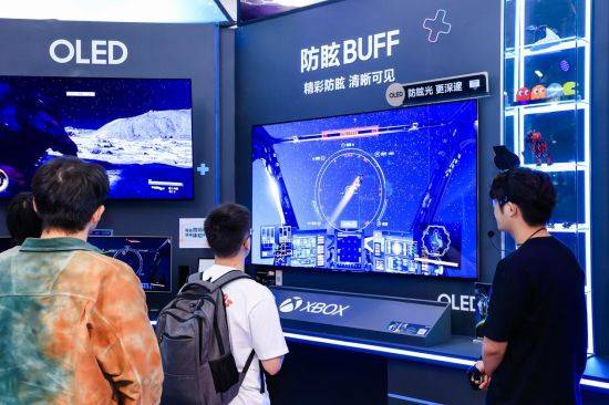 三星电视参展2024核聚变游戏节北京站 打造“头号玩家的AI BUFF基地”(图3)
