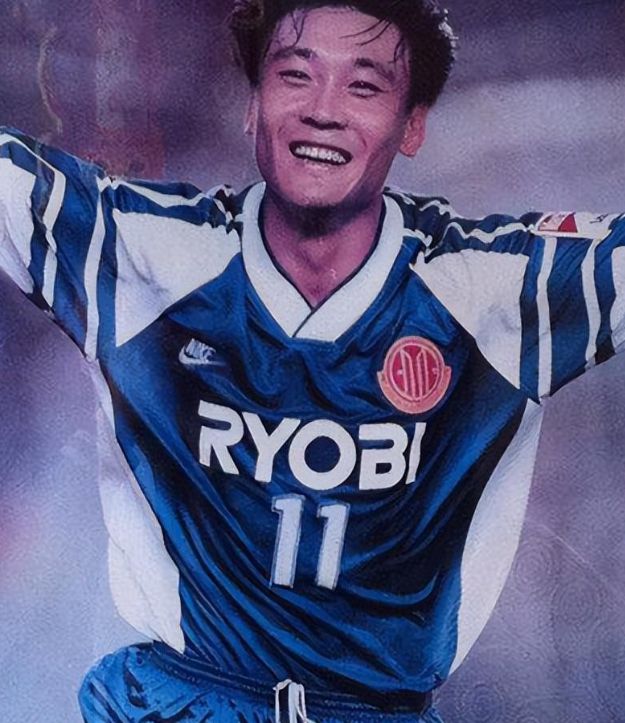 高峰：抛弃那英和刚出生的儿子19年过去了他如今过得怎样了？(图6)
