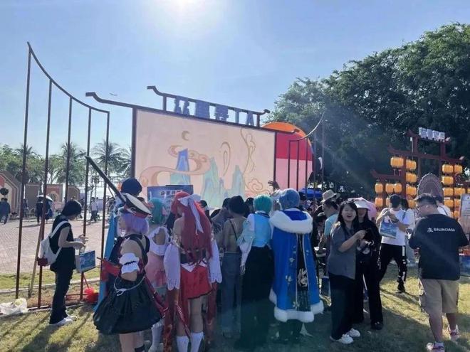 与王者荣耀全国大赛10届同行：草根电竞、玩家派对与小城电竞生态(图2)