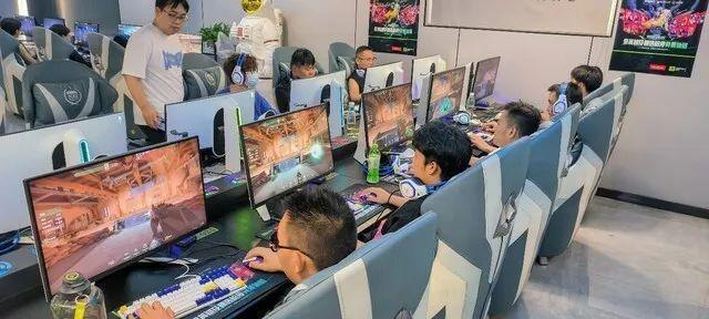 天美拳头激战射击赛道线下战事打得火热(图2)