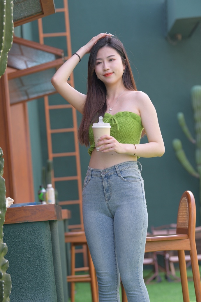 高校00后学生开宾馆V