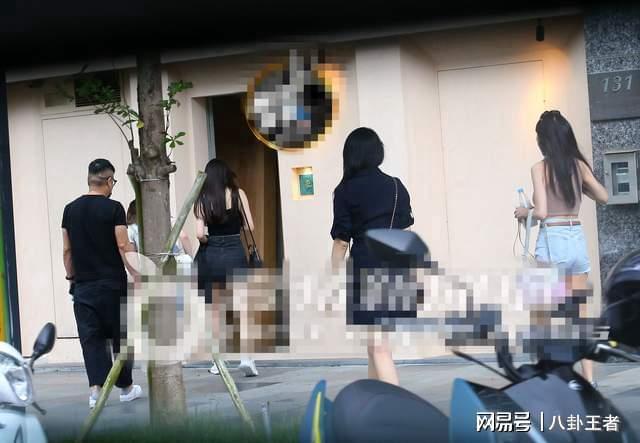 小S自掘坟墓!老公偷吃5辣妹全是性感肉弹与老公3年无性生活(图4)