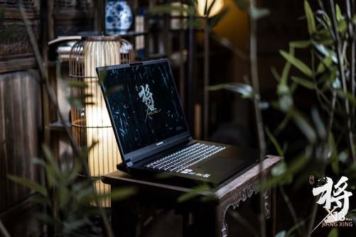 高配置的七彩虹将星X18Max游戏本来了来打造专属你的电竞之夜！(图3)