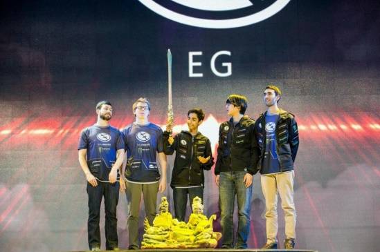 上海：中国的电竞福地！完美世界CS与DOTA2闪耀世界东方(图2)