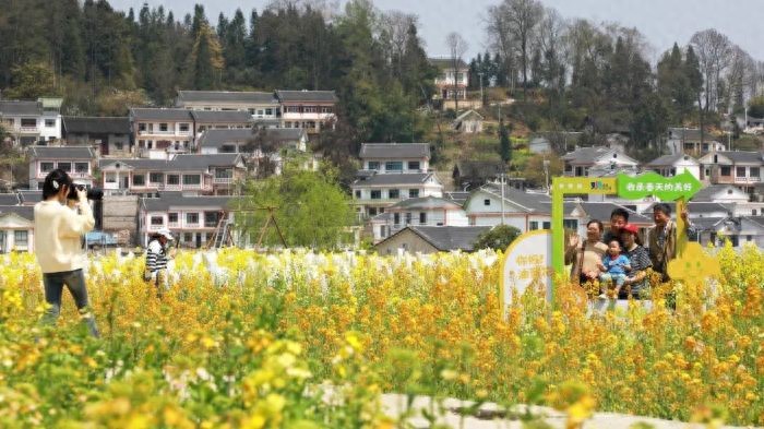 近25亿元！清明假期观山湖区旅游市场“有点热”(图1)