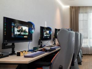 粤塔TOP·PLAY电竞酒店(淮安大学城奥体中心店)(图1)