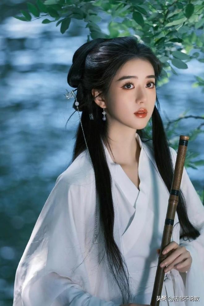 又见双面人！曝著名女星辱华录音曝光大骂中国人遭剧方除名(图14)
