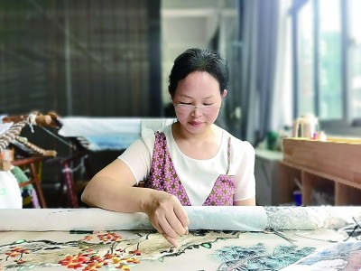 银针翻飞 巧手绣意(图3)