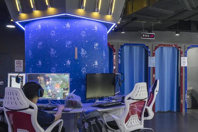 【嘉宁颂】黄浦电竞酒店设计：科技与文化的碰撞重塑行业新标杆