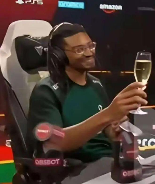 在今年最好笑的名场面之后中国人有了自己的「电竞GOAT」(图32)