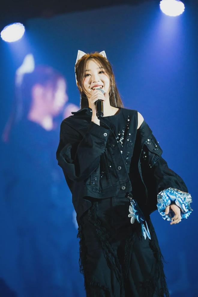 吴若希出道15年首次于澳门开骚全新形象犹如脱胎换骨获赞不绝口(图6)