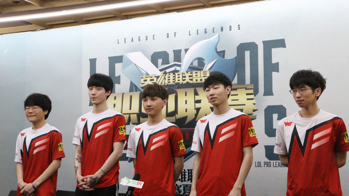 成都清凤翡翠岛售楼处_预约看房天府新区超四代住宅【2025成都新房二手房成交情况及2025年新房走势】