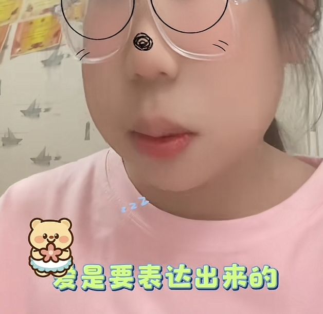 “喜不喜欢我”“有没有亲吻过别人”一女童称被点读机“骚扰”？外研通回应来了(图3)