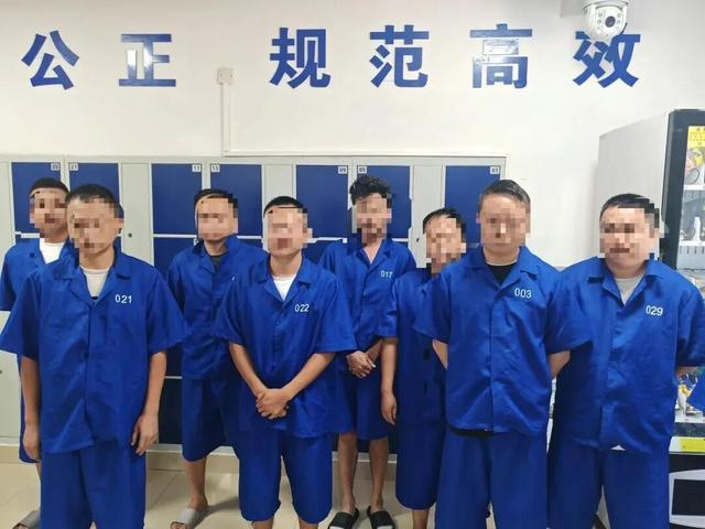 湖南一电竞酒店一个房间住9名男子警方:仅两天帮助境外诈骗集团“跑分”刷单资金流转25万余元6人已被拘(图3)