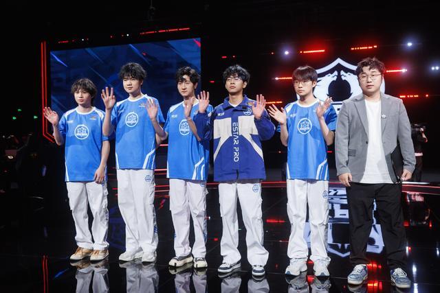 如今的御三家现状AG独领风骚称霸KPL只有狼队没有“王朝”！(图2)