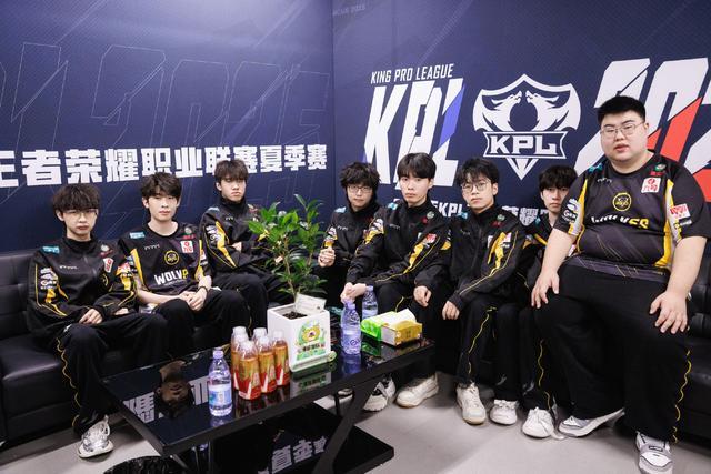 如今的御三家现状AG独领风骚称霸KPL只有狼队没有“王朝”！(图3)