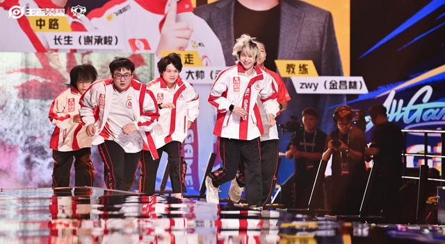 如今的御三家现状AG独领风骚称霸KPL只有狼队没有“王朝”！