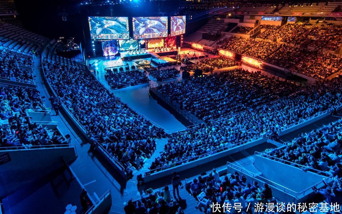 又一支女子电竞队成立：颜值爆表 身材魔鬼