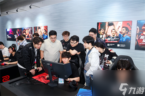 冠军之外卓威让高校电竞有了“甲子园”的眼泪与传承(图10)