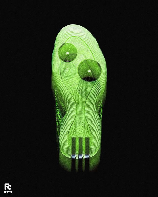 今年最骚气的「哈登战靴」悄悄登场！回头率真拉满了……(图5)