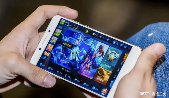 4年倒闭5万家！网吧集体熄灯那个通宵打游戏的青春彻底关机了(图3)