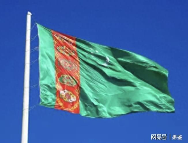 它是比朝鲜还封闭的国家建筑必须是白色首都只能开白车