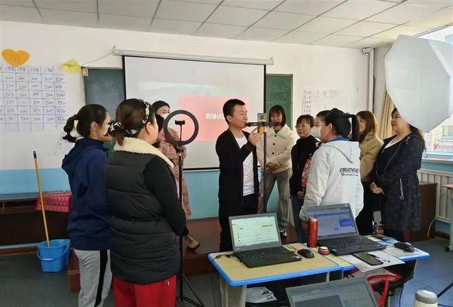 玉泉区首个“村播妇女小组”赋能乡村发展(图3)