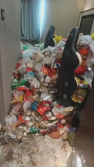 男子酒店退房后画面不堪入目垃圾堆积如山！入住超2年还欠2000多元房费
