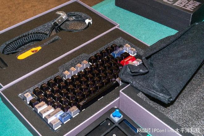 2025达尔优电竞高校赛广州收官：AE7鼠标发布Ultra系列亮相(图13)