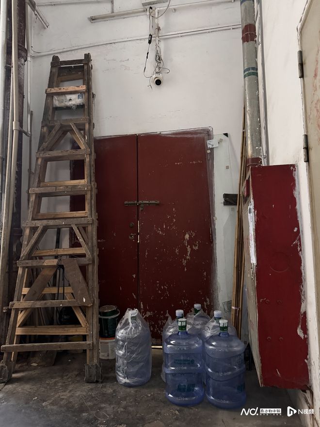 记者揭广州高层商住楼消防之患：占通道失维护逃生路易阻断(图5)