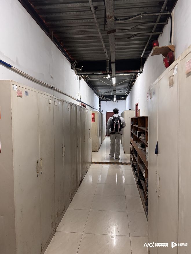 记者揭广州高层商住楼消防之患：占通道失维护逃生路易阻断(图9)