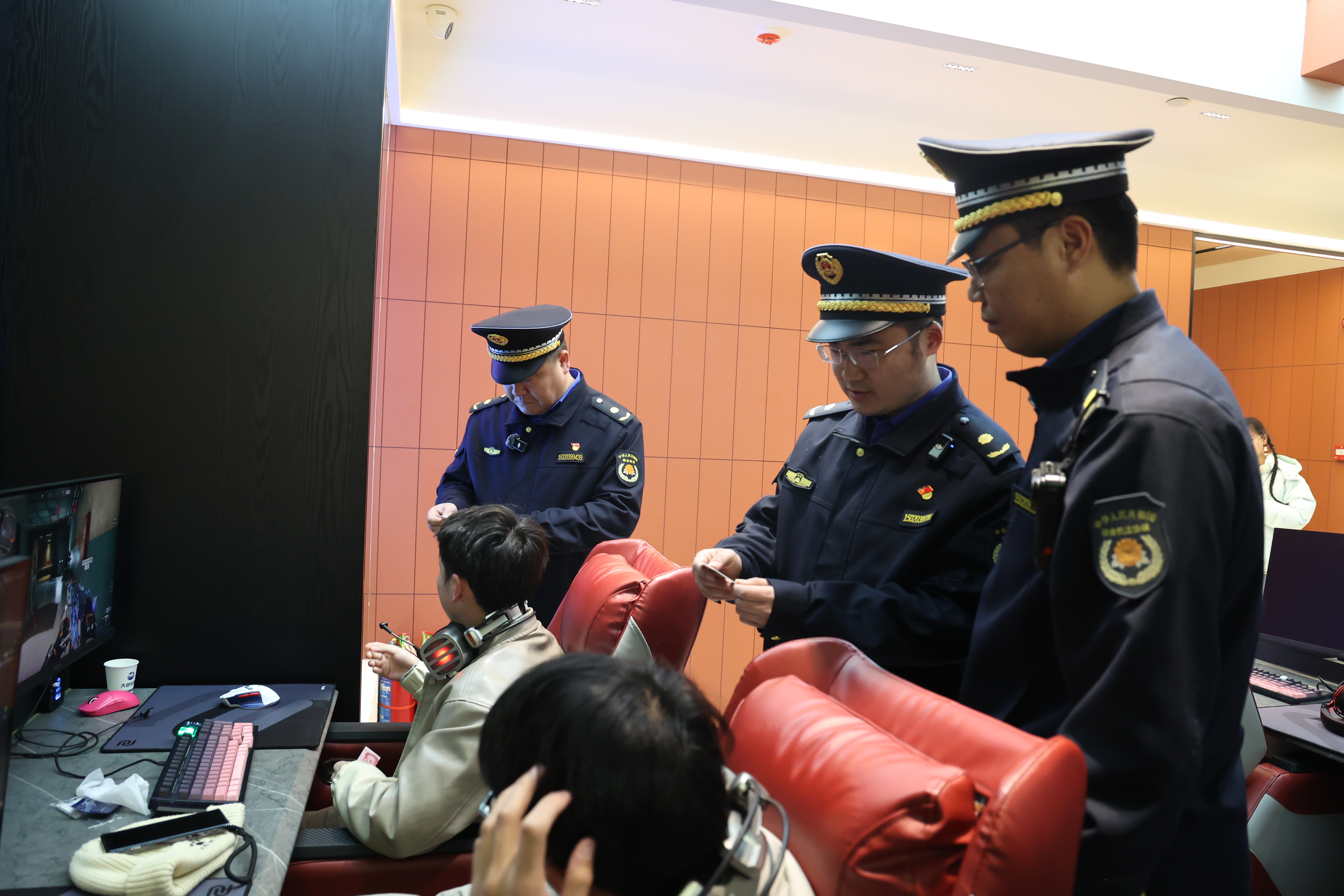 青岛西海岸新区综合行政执法局开展寒假“护苗”行动(图2)