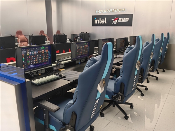 春节假期县城网吧人气旺网吧又是一门好生意了？(图1)