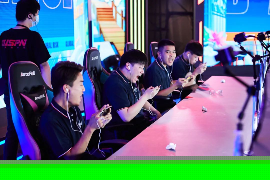 打造“零售+电竞”沉浸式消费新场景(图1)