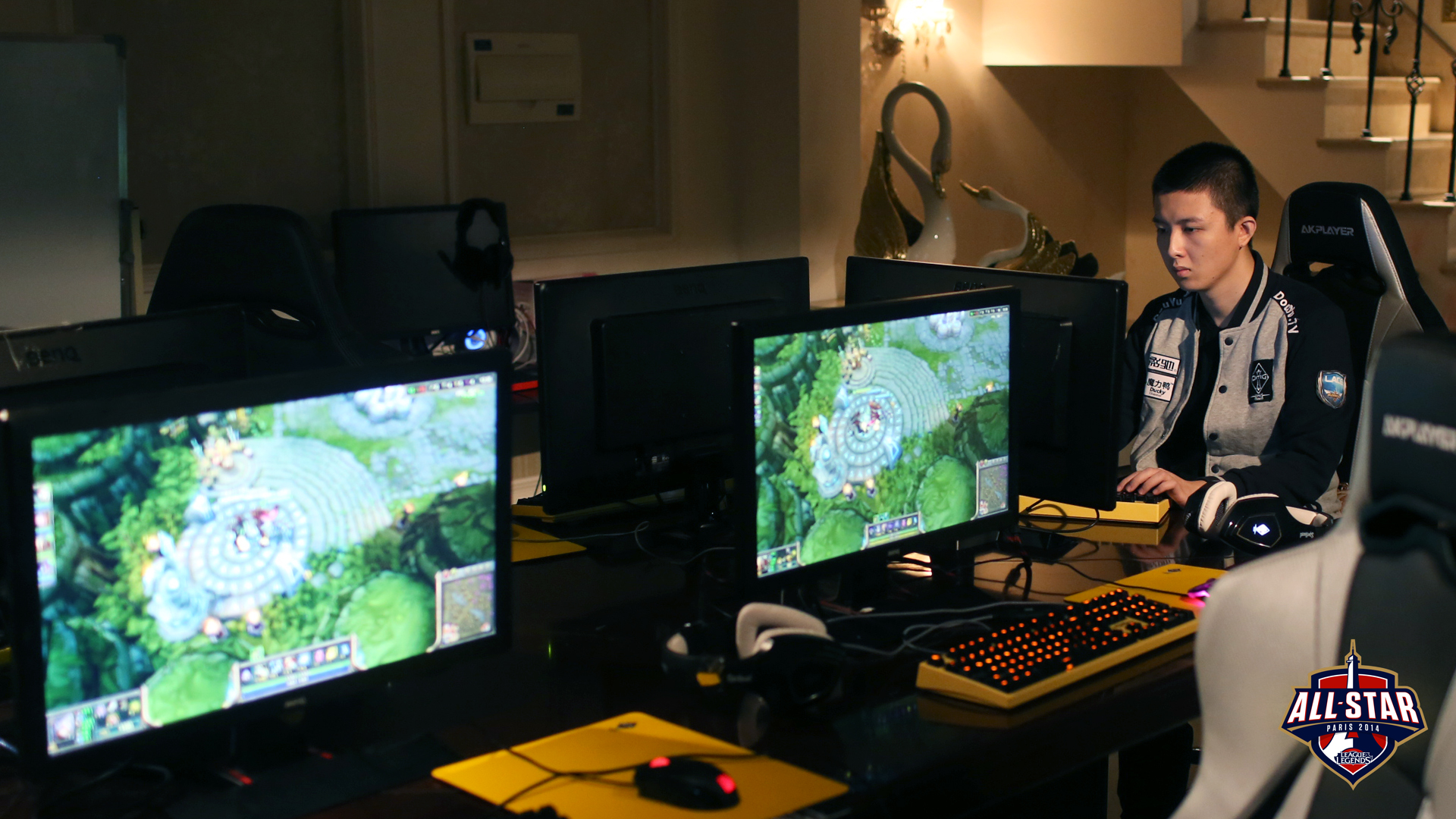 2017穿越火线年度颁奖盛典(图1)