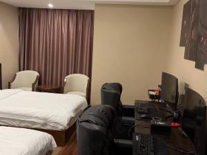 电竞酒店营销策划方案Word模板下载(图1)