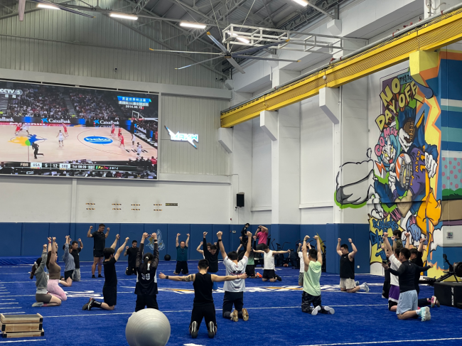 “探新成都”春季消费图景：看演出、打电竞、骑绿道……成都新消费场景让不再只是“买买买”(图3)