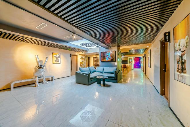 青岛台东周边靠谱的电竞酒店排行(图3)